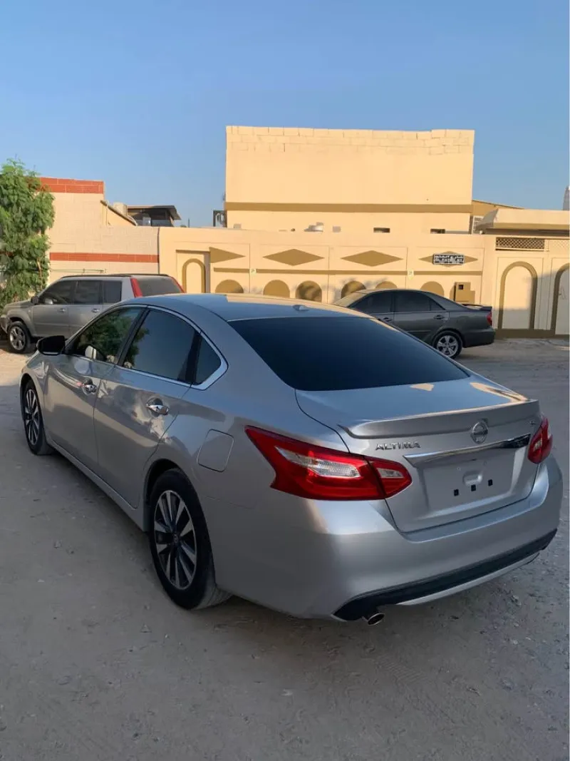 2017 نيسان آلتيما in Dubai
