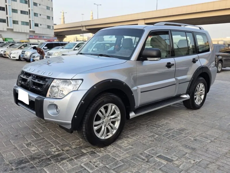 2011 Mitsubishi Pajero in Dubai