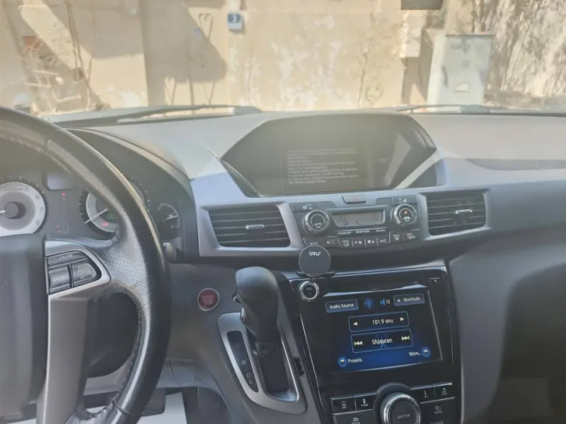 2014 هوندا أوديسي in Dubai