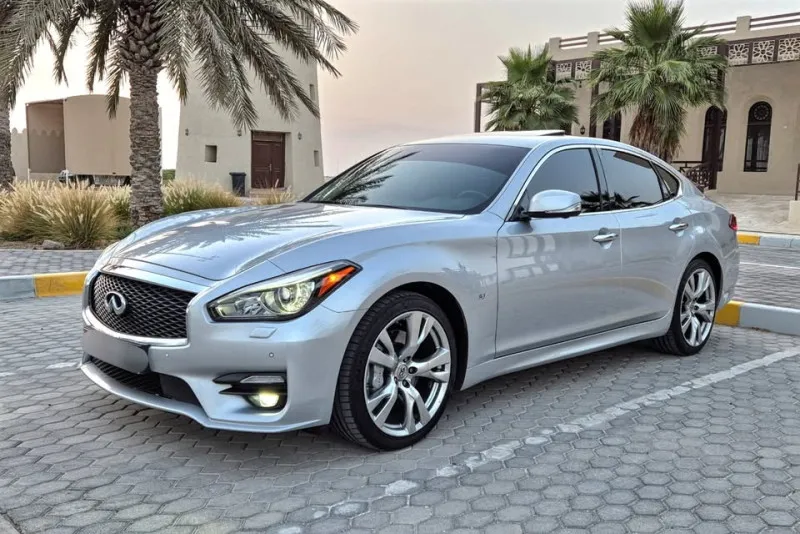 2017 Infiniti Q70 in Dubai