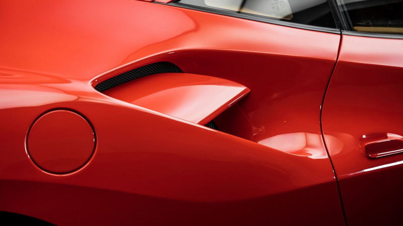 2016 Ferrari 488 in dubai