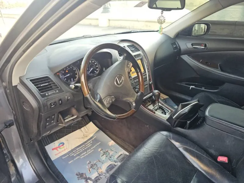 2012 Lexus ES in Dubai