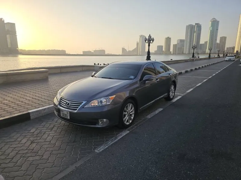 2012 Lexus ES in Dubai