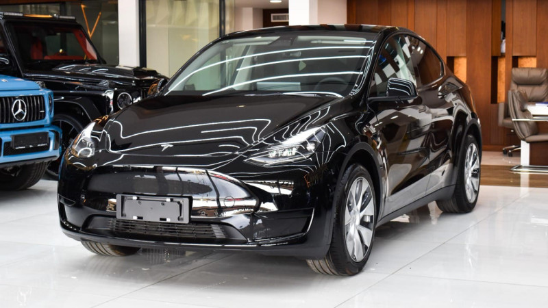 2022 Tesla Model Y in dubai
