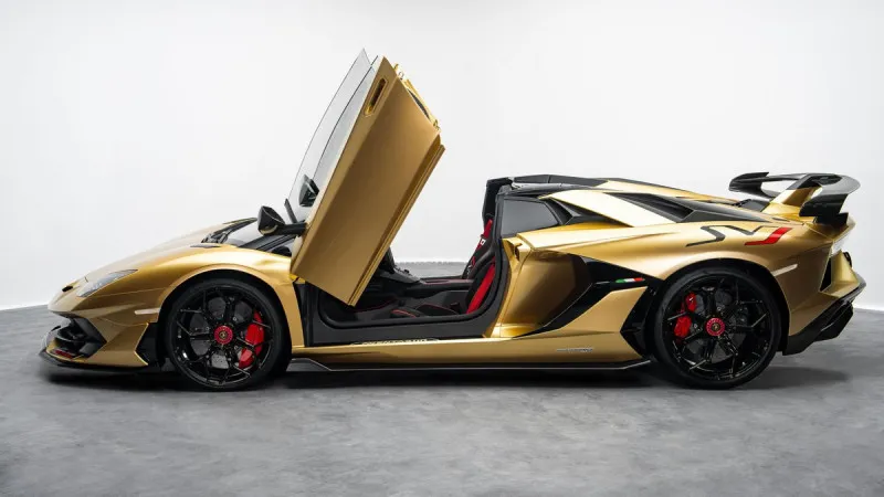 2021 Lamborghini Aventador in Dubai