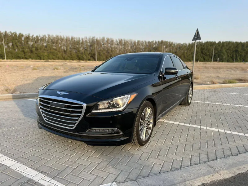 2016 جينيسس جي ٨٠ in Dubai