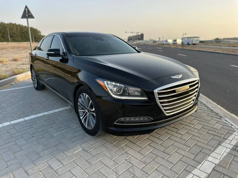 2016 جينيسس جي ٨٠ in Dubai