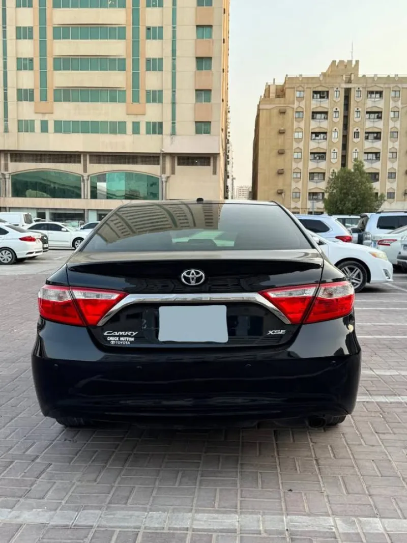 2015 تويوتا كامري in Dubai