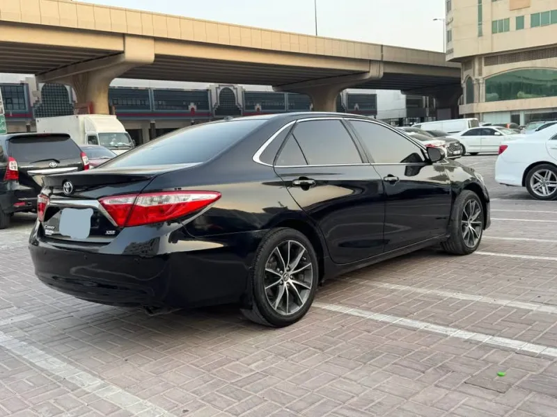 2015 تويوتا كامري in Dubai