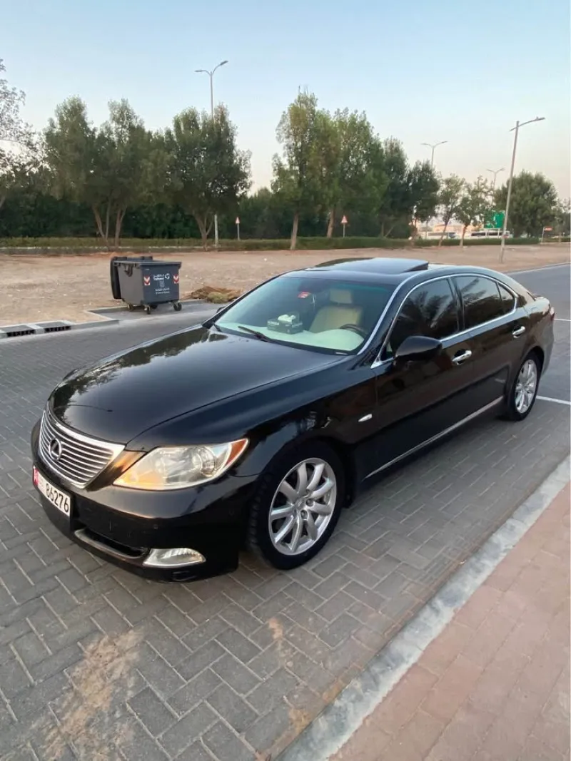 2008 لكزس آل آس ٤٦٠ in Dubai