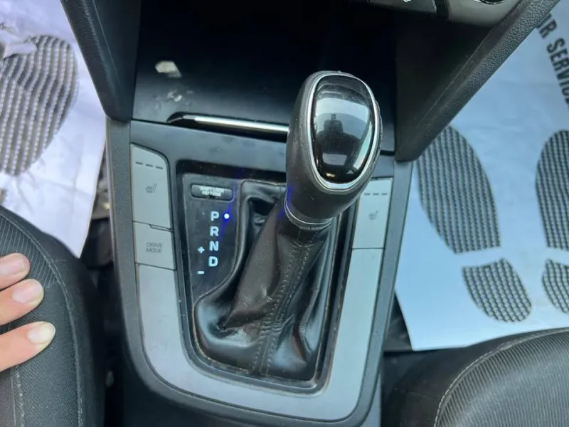 2017 Hyundai Elentra in Dubai