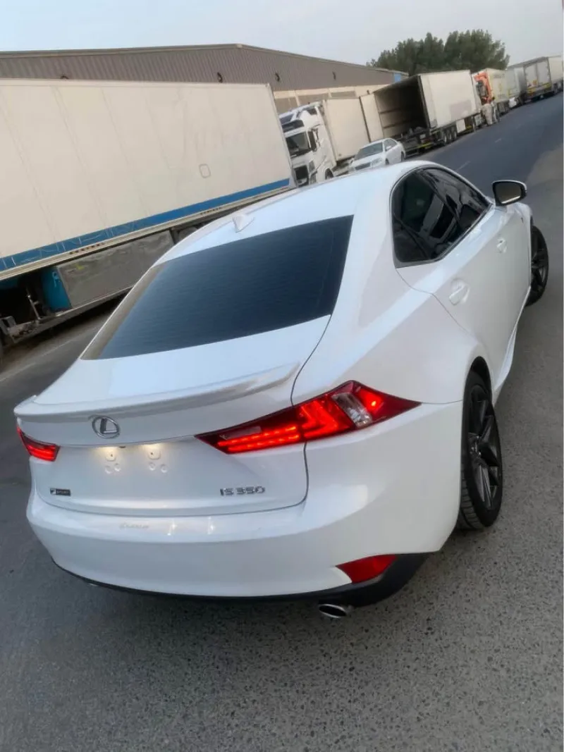 2016 Lexus IS in Dubai