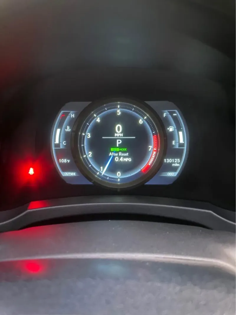 2016 Lexus IS in Dubai