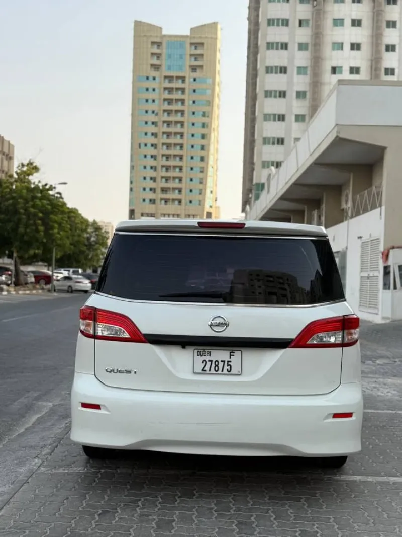 2014 Nissan Quest in Dubai
