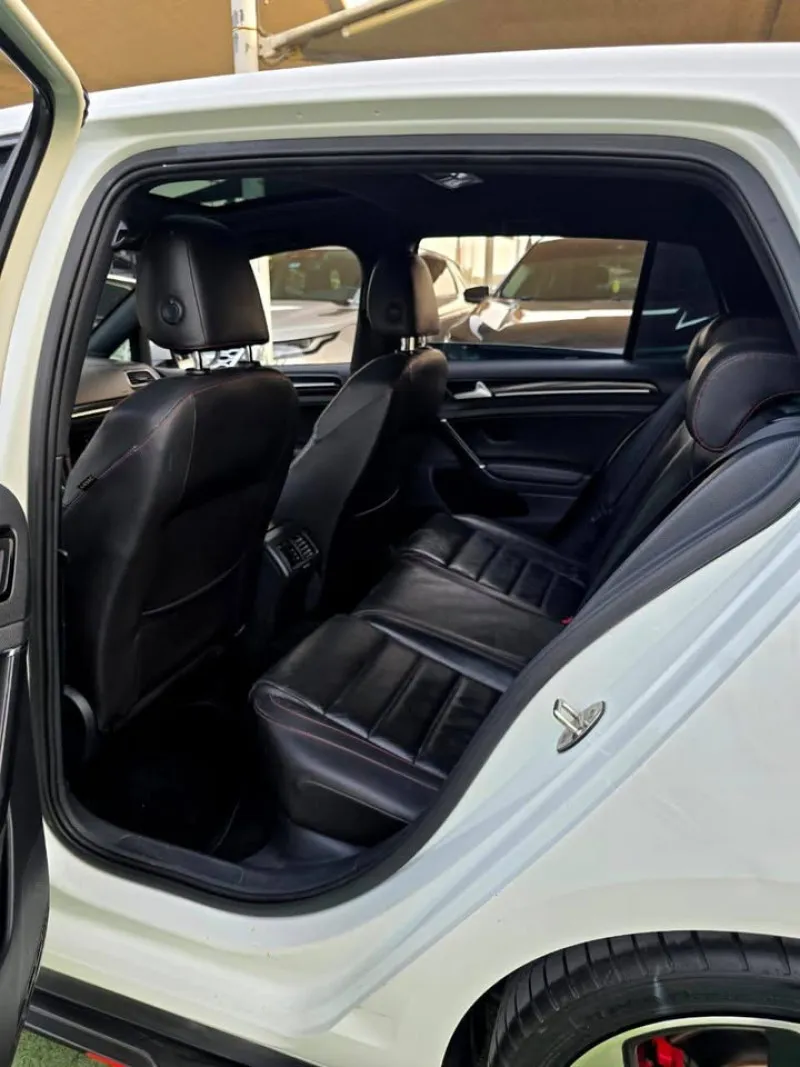 2016 Volkswagen Golf in Dubai