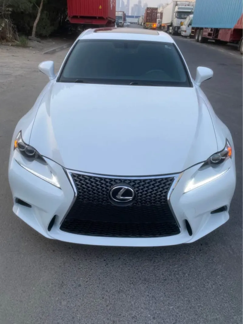 2016 Lexus IS in Dubai
