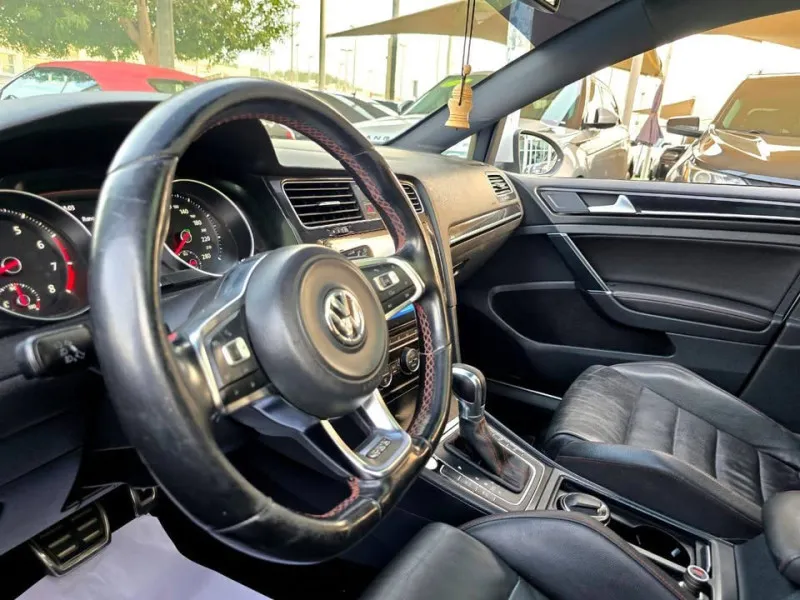 2016 Volkswagen Golf in Dubai