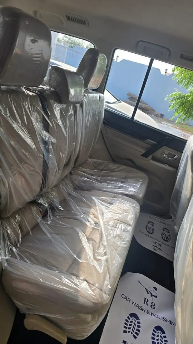 2017 ميتسوبيشي باجيرو in Dubai
