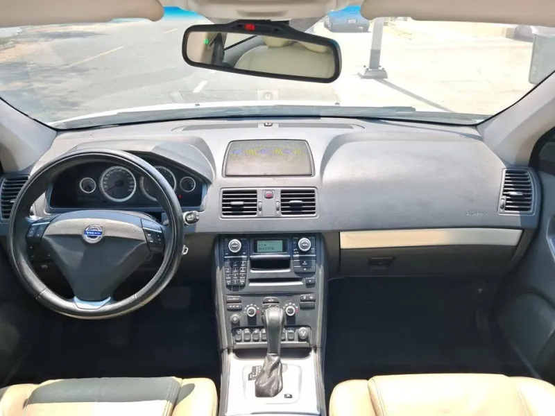2014 Volvo XC90 in Dubai