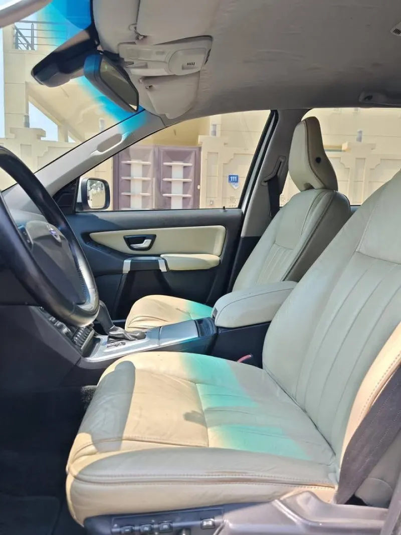 2014 Volvo XC90 in Dubai