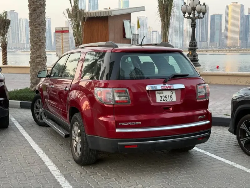 2013 جي أم سي أكاديا in Dubai