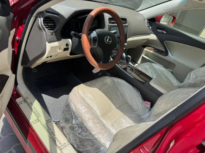 2011 Lexus IS 300 in Dubai