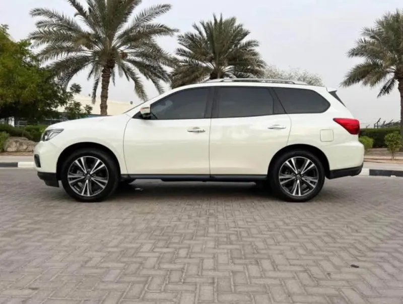 2018 Nissan Pathfinder in Dubai