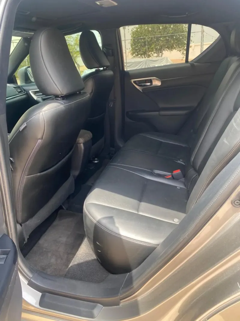 2017 Lexus CT200H in Dubai