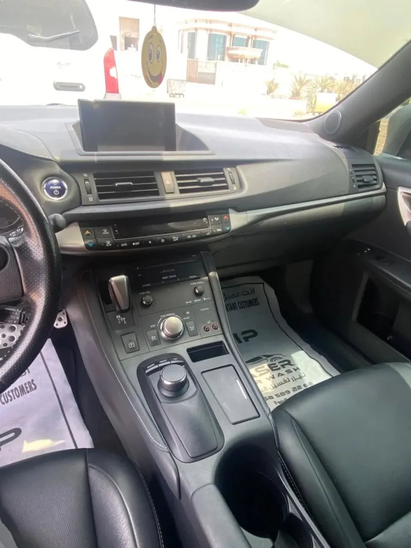 2017 Lexus CT200H in Dubai