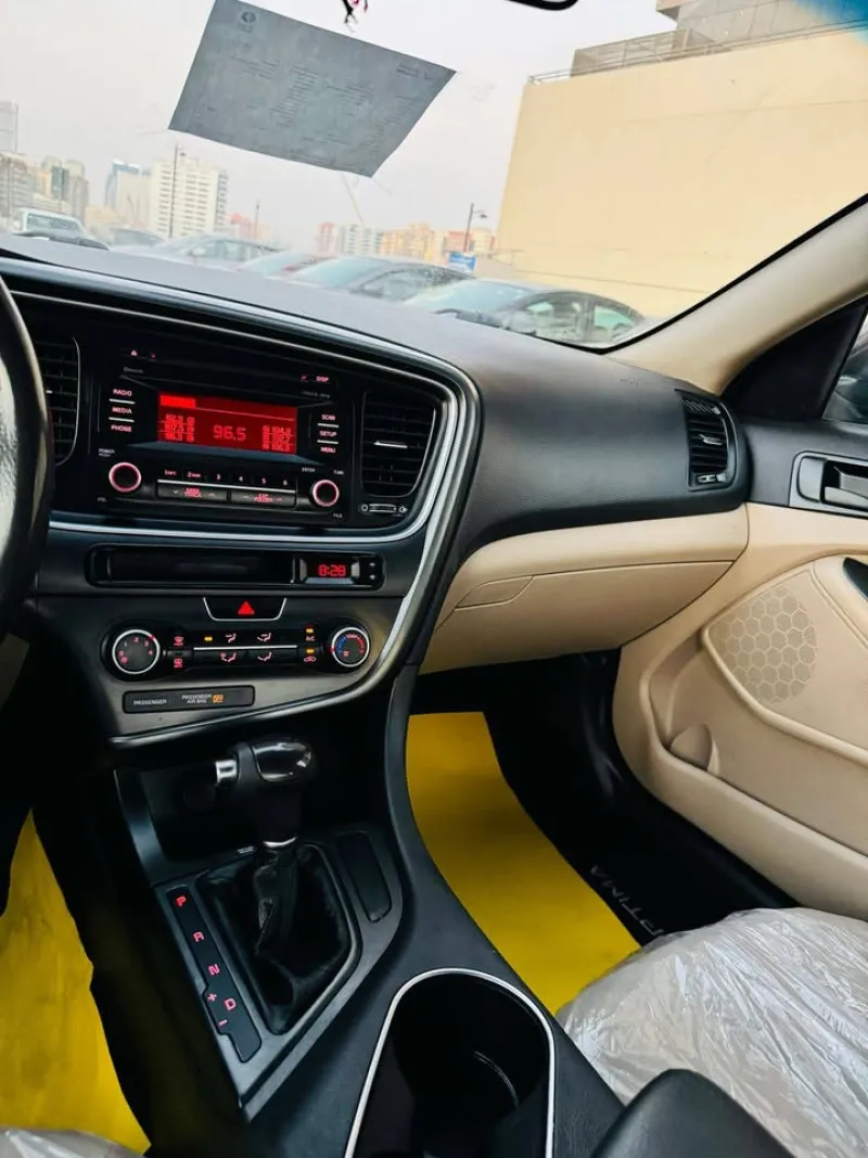 2015 كيا أوبتيما in Dubai