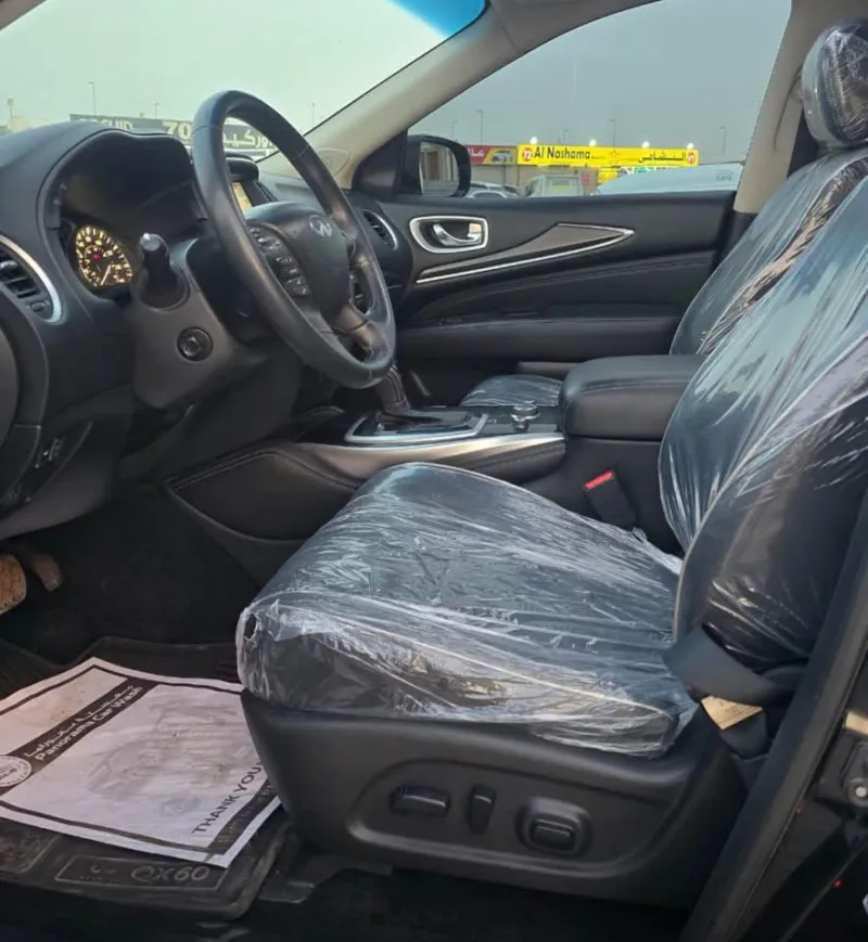 2016 Infiniti QX60 in Dubai