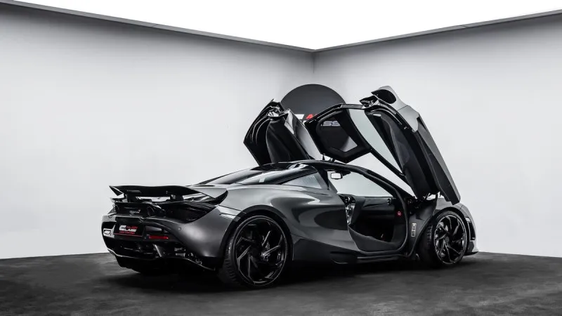 2018 McLaren 720S in Dubai