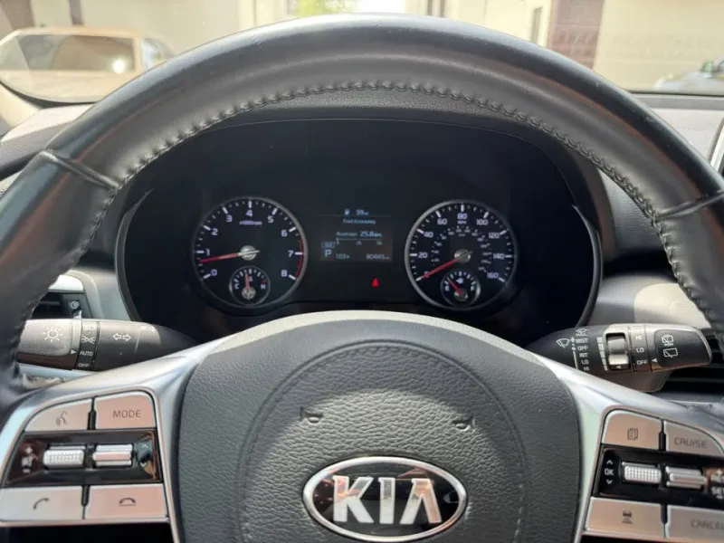 2020 Kia Telluride in Dubai