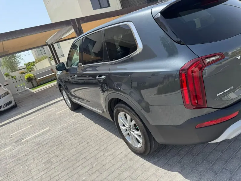 2020 Kia Telluride in Dubai