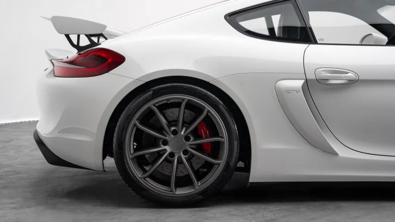 2016 Porsche Cayman in Dubai