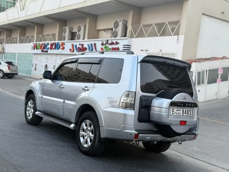 2013 Mitsubishi Pajero in Dubai