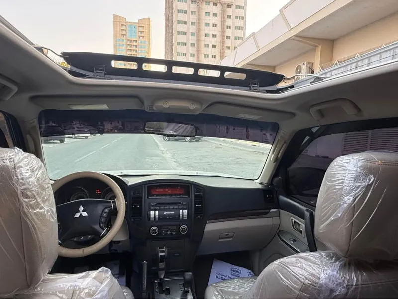 2013 Mitsubishi Pajero in Dubai