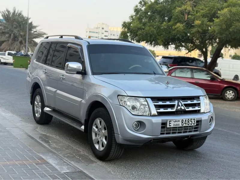 2013 Mitsubishi Pajero in Dubai