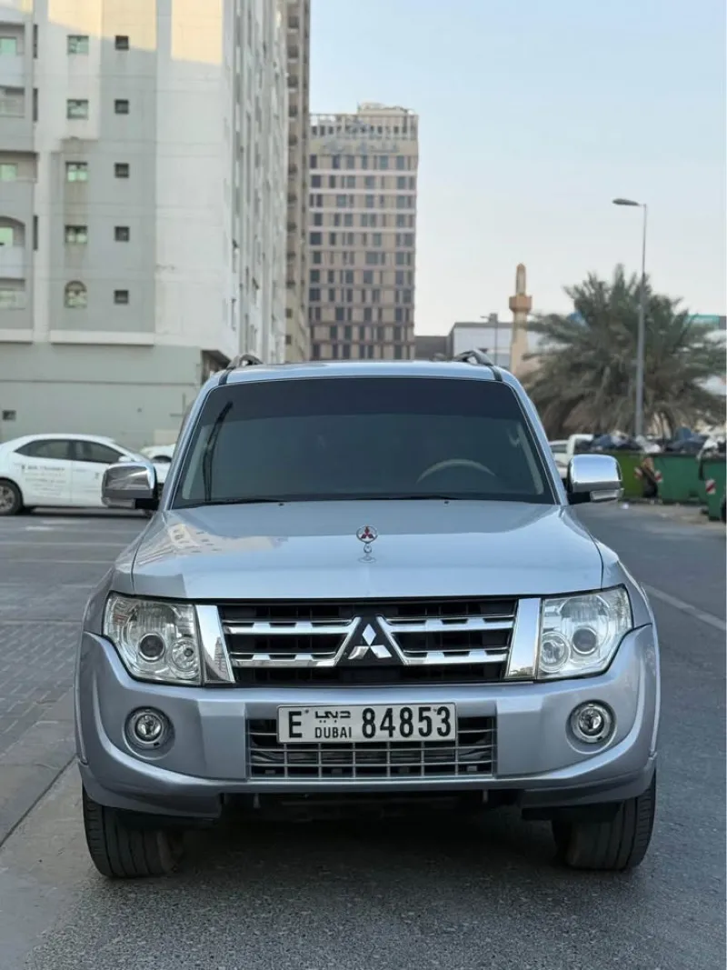 2013 Mitsubishi Pajero in Dubai