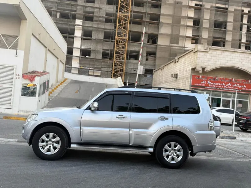 2013 Mitsubishi Pajero in Dubai