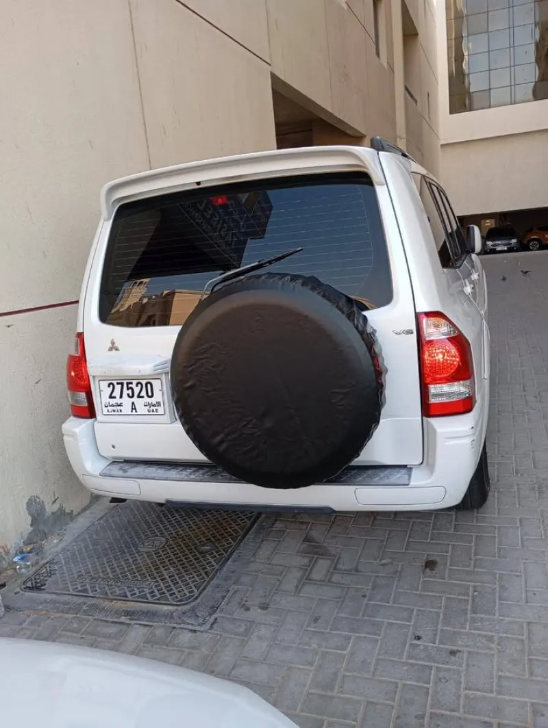 2003 ميتسوبيشي باجيرو in Dubai