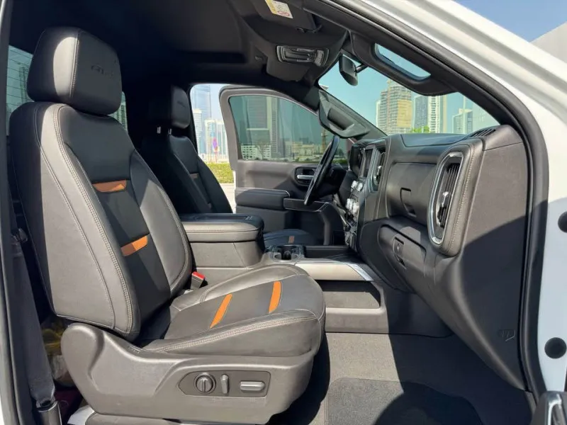 2022 GMC Yukon in Dubai
