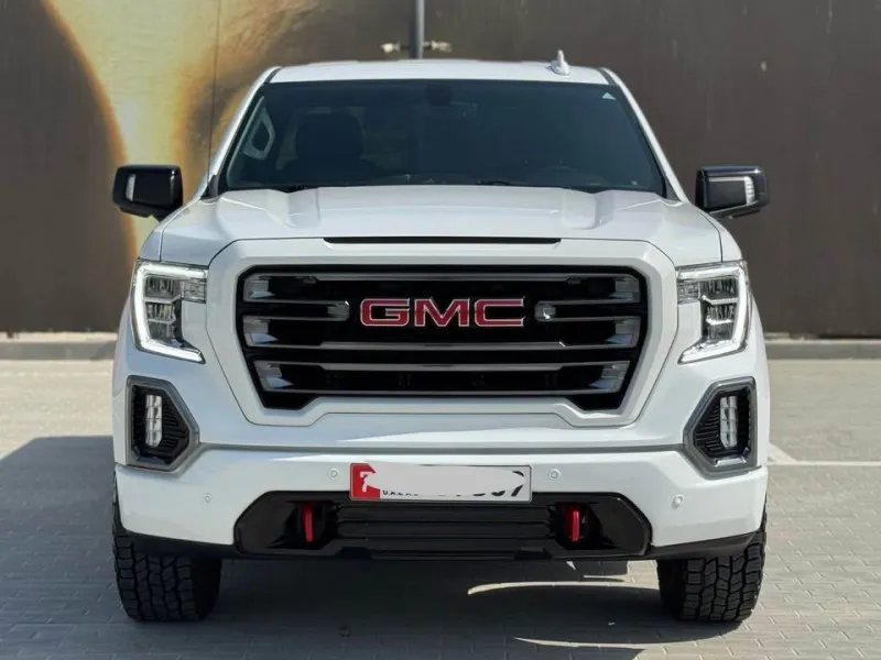 2022 GMC Yukon in Dubai