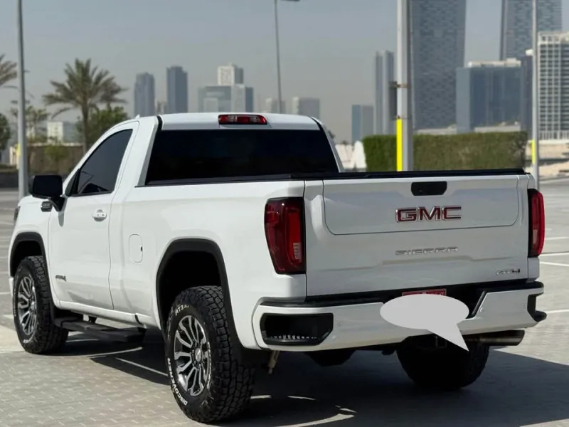 2022 GMC Yukon in Dubai