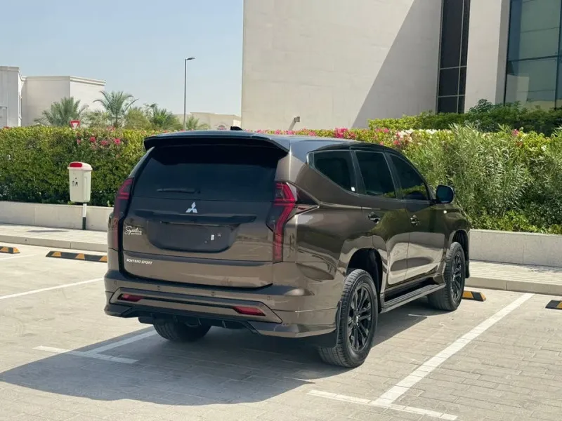 2020 Mitsubishi Montero in Dubai