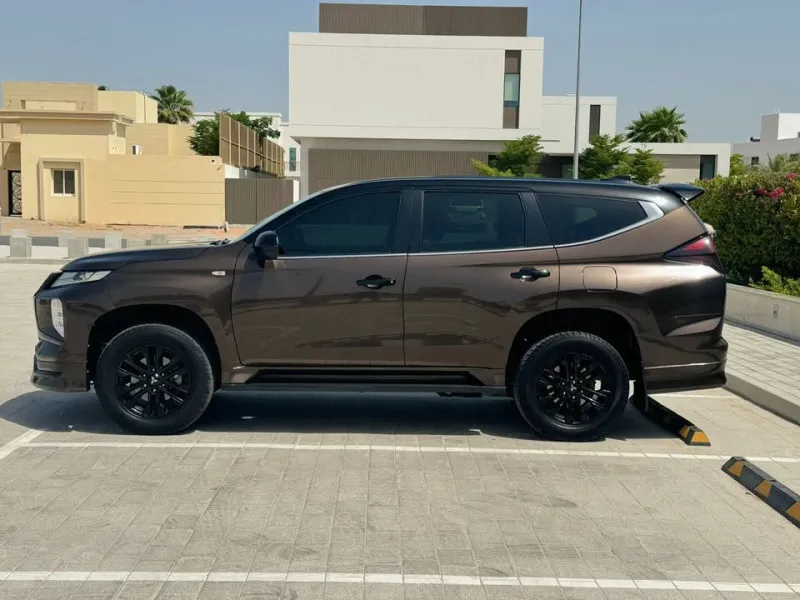 2020 Mitsubishi Montero in Dubai