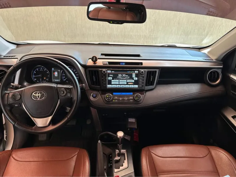 2017 Toyota Rav4 in Dubai
