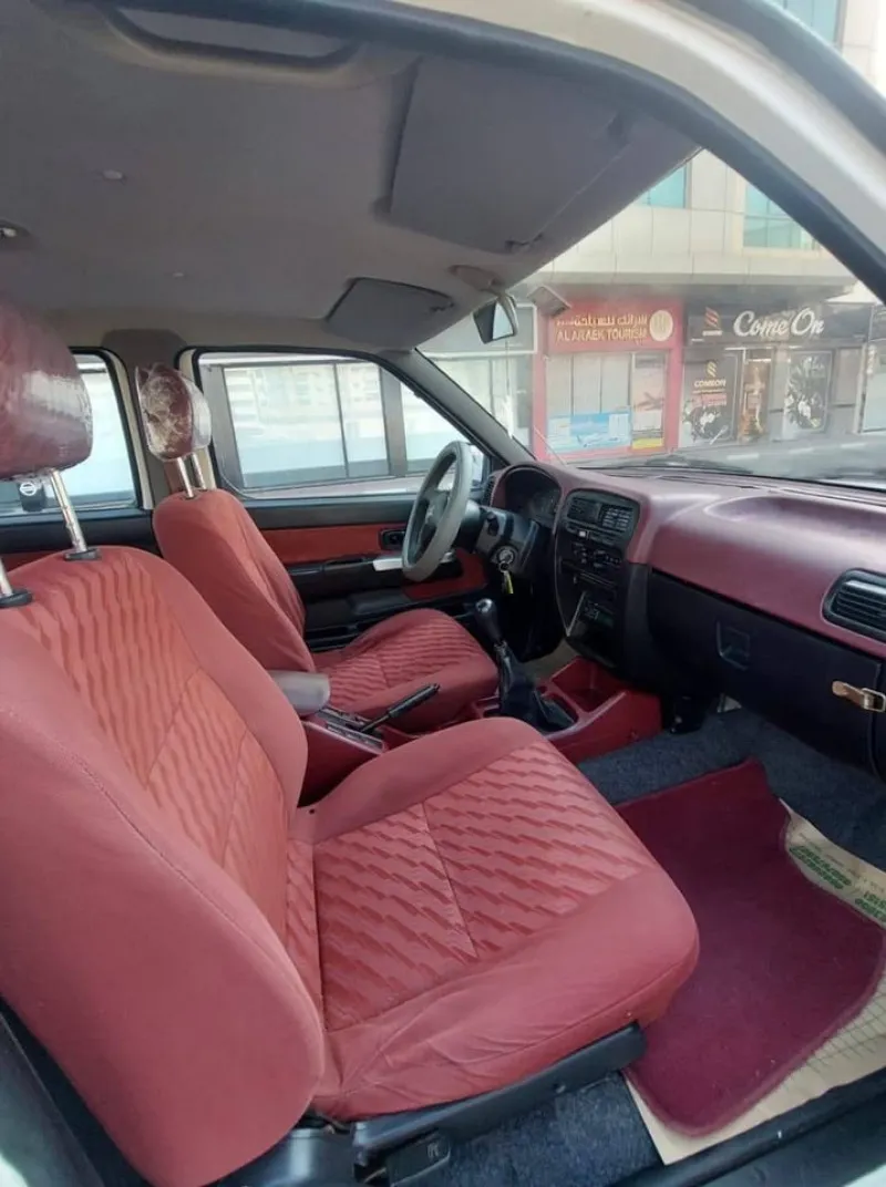 2015 Nissan Pickup in Dubai
