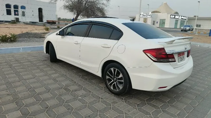 2015 Honda Civic in Dubai