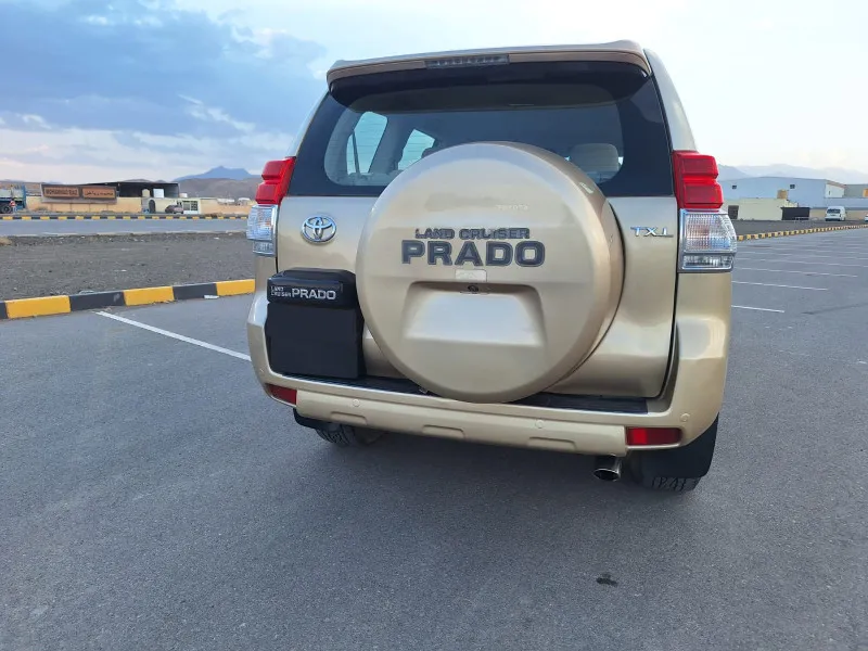 2012 تويوتا برادو in Dubai